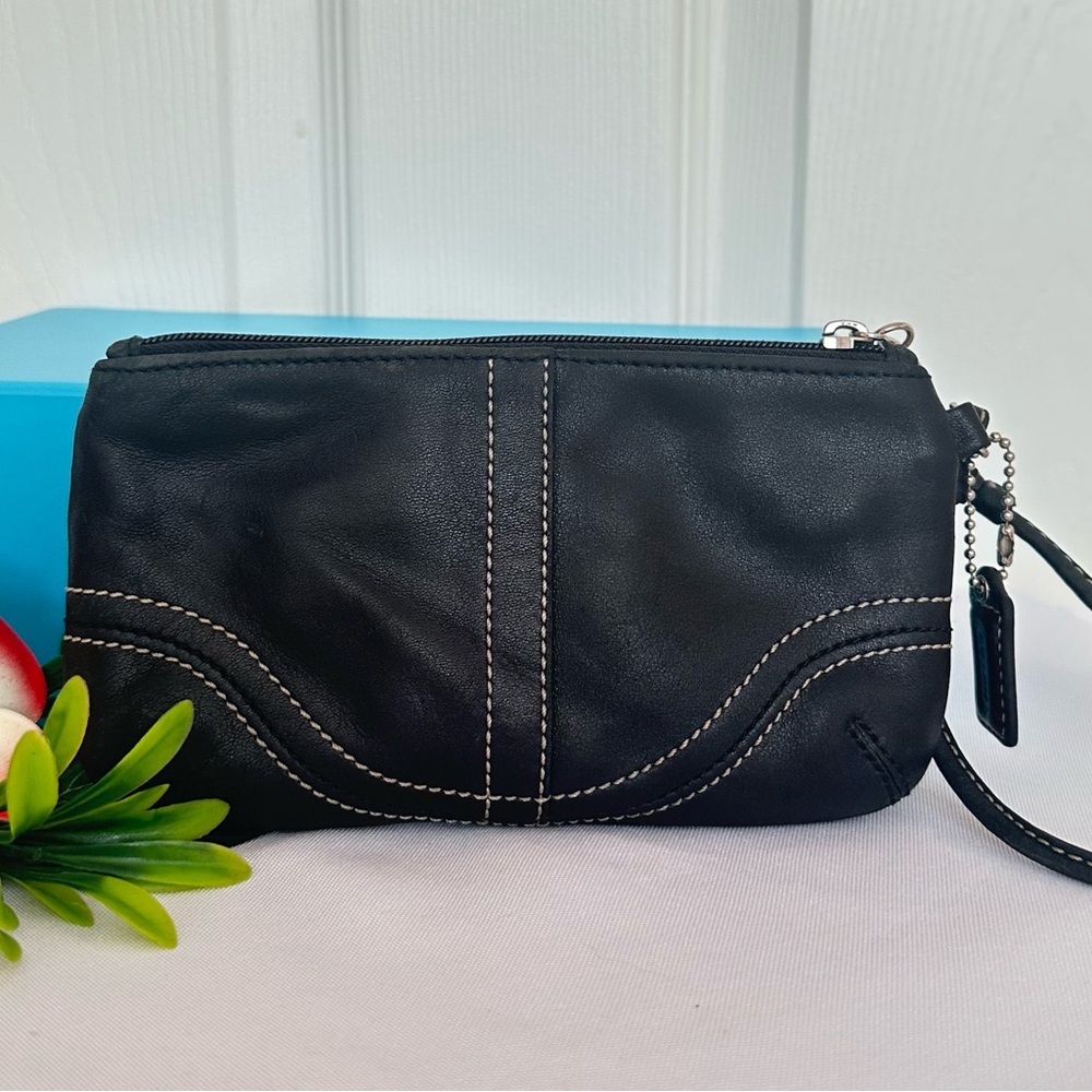 #69 COACH ~ Black Leather Wristlet Off White Contrast Stitching Silver Hardware - Picture 10 of 12
